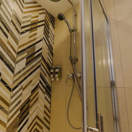 Jean De Valette Boutique Living *