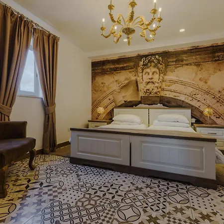 Jean De Valette Boutique Living La Valette