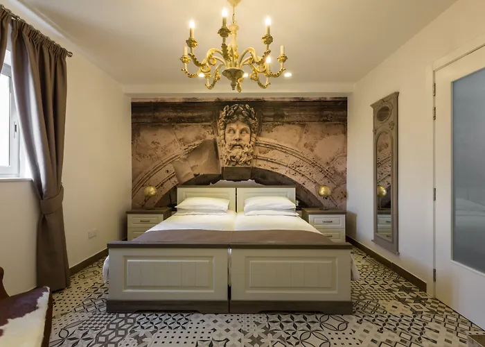 Jean De Valette Boutique Living * Βαλέτα