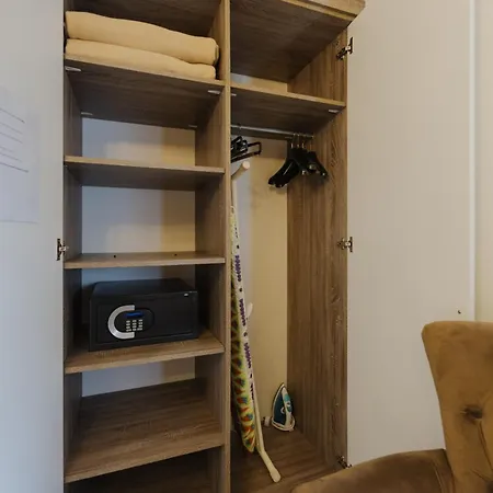 Jean De Valette Boutique Living *